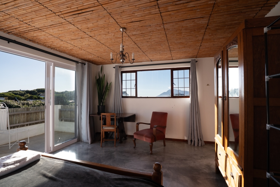 4 Bedroom Property for Sale in Kommetjie Western Cape